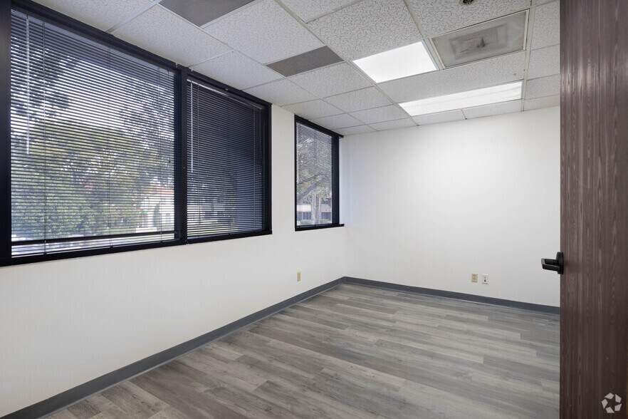 More Photos Of 18952 MacArthur Blvd, Irvine Office For Sale