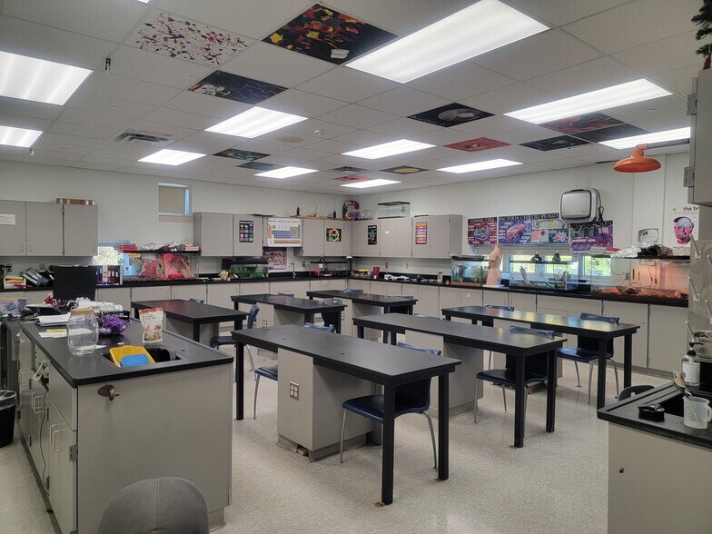 More Photos Of 621 Blooming Grove Tpke, New Windsor Township Schools For Sale