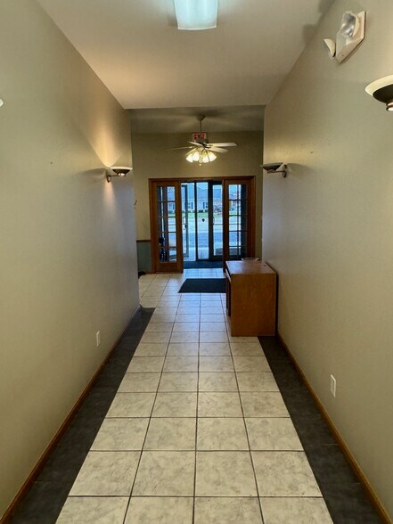 More Photos Of 3300 Commerce Dr, Dekalb Medical For Lease