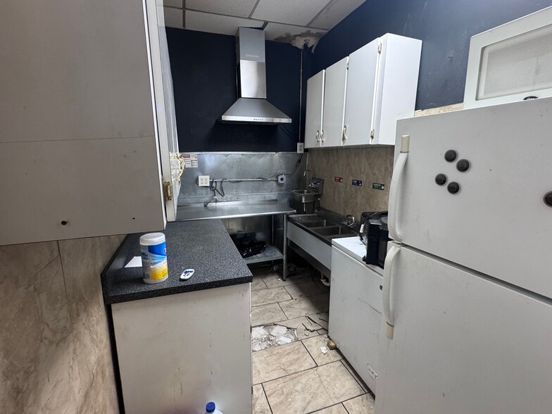 More Photos Of 728 Driggs Ave, Brooklyn Apartments For Lease
