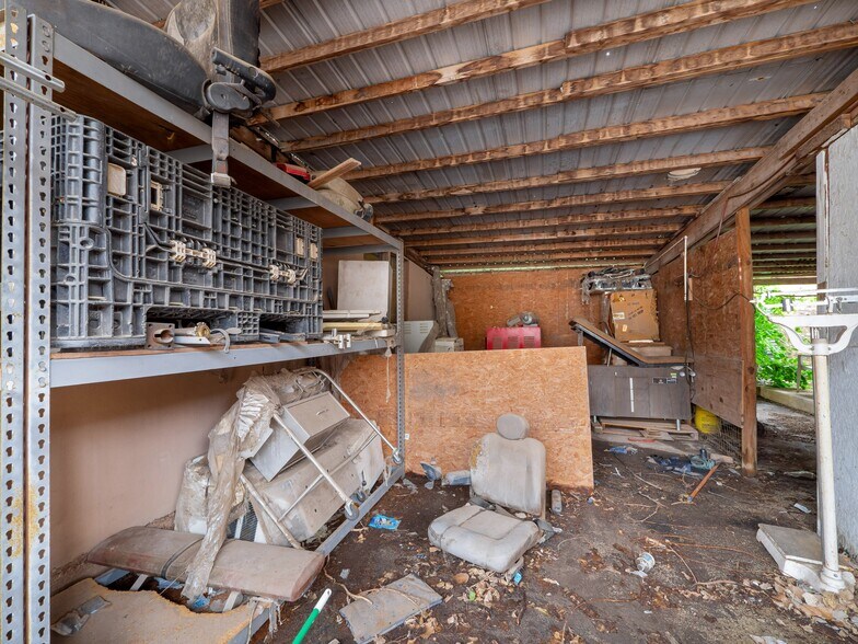 More Photos Of 8212 Georgian Dr, Austin Office For Sale