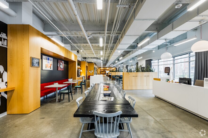 More Photos Of 6425 Living Pl, Pittsburgh Coworking Space