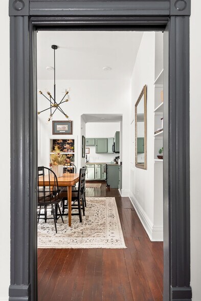 More Photos Of 206 S 11th St, Nashville Office For Sale