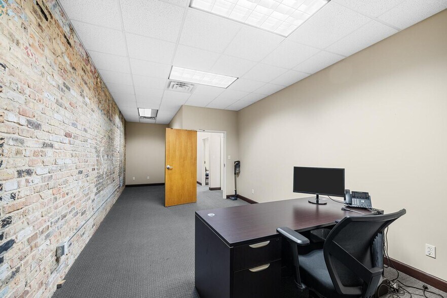 More Photos Of 119 N Palafox St, Pensacola Office For Lease