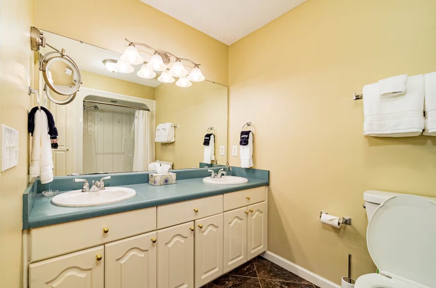 More Photos Of 84-86 Benson Rd, Travelers Rest Specialty For Sale