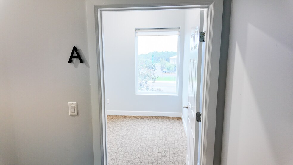 More Photos Of 327 S County Highway 393, Santa Rosa Beach Medical For Lease