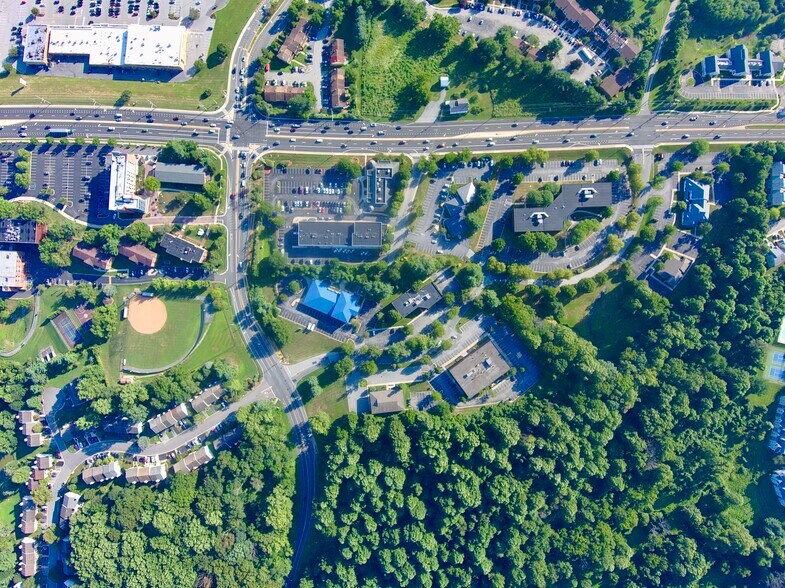 More Photos Of 5307 Limestone Rd, Wilmington Office For Lease