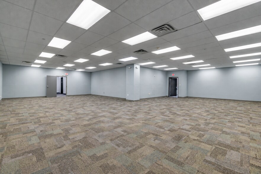 More Photos Of 2500 N 7th St, West Monroe Office For Lease
