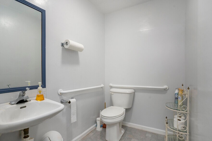 More Photos Of 2180 Highway 34 E, Newnan Medical For Lease