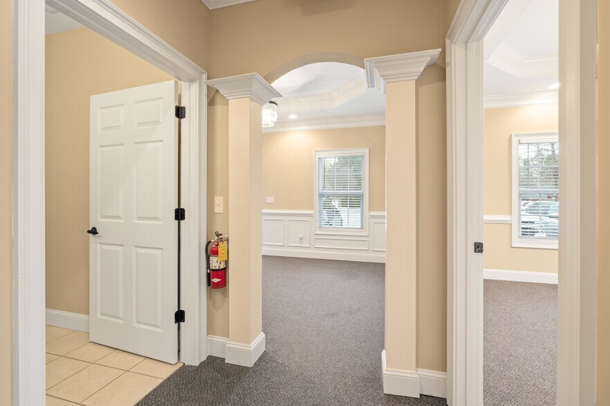 More Photos Of 3417 Canton Rd, Marietta Office For Lease