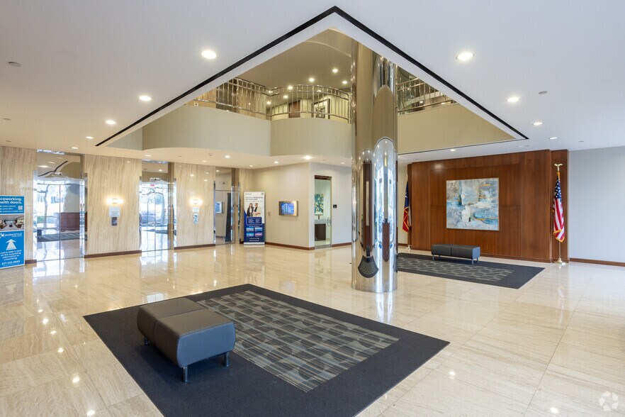 More Photos Of 10100 N Central Expy, Dallas Office For Lease