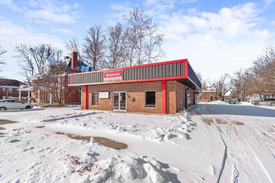 More Photos Of 121 N Folger St, Carrollton Office For Sale