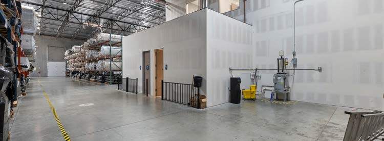More Photos Of 2335 Siempre Viva Ct, San Diego Warehouse For Lease