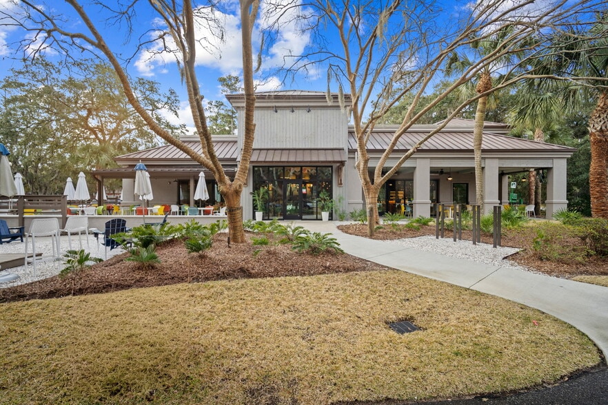 Primary Photo Of 14 Folly Field Rd, Hilton Head Island Restaurant For Sale