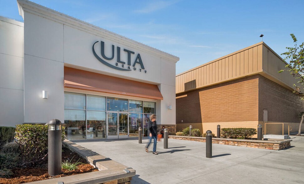 More Photos Of 1855 41st Ave, Capitola Unknown For Lease