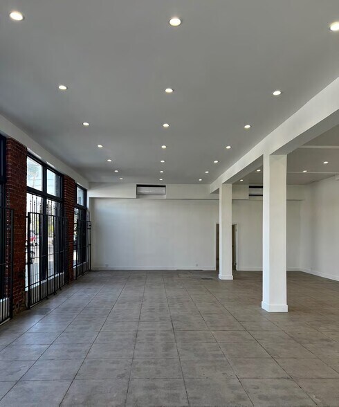 More Photos Of 7350 Beverly Blvd, Los Angeles Storefront Retail Residential For Lease