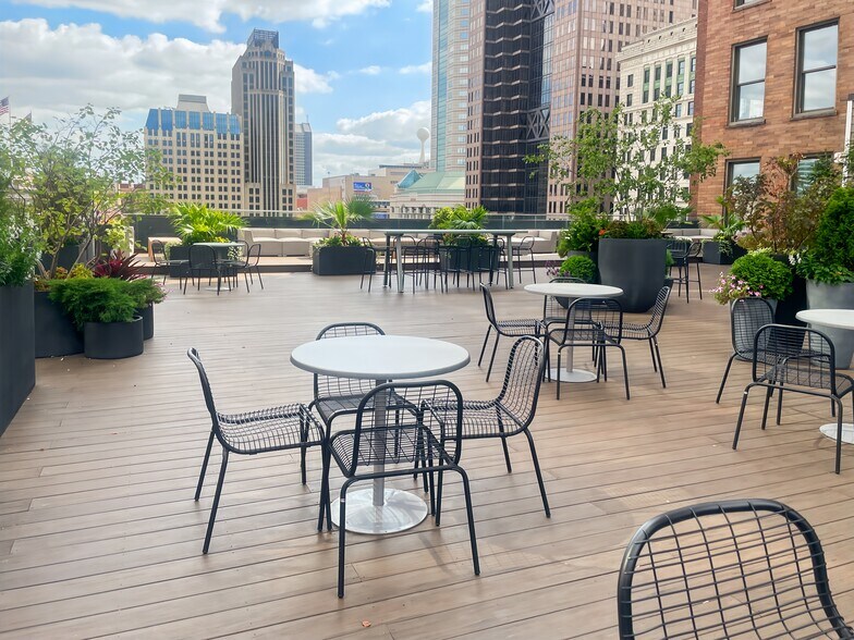 More Photos Of 16-20 E Broad St, Columbus Coworking Space