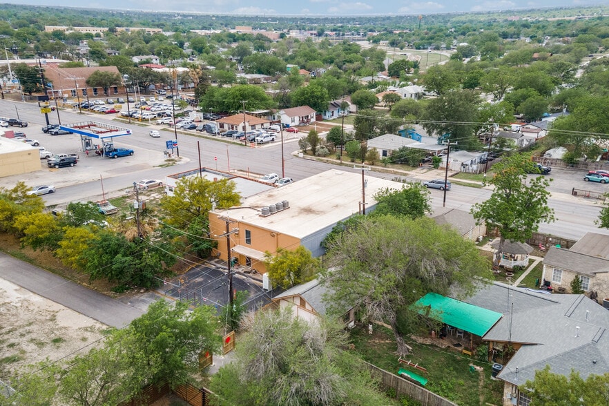 More Photos Of 4810 San Pedro Ave, San Antonio Office For Sale