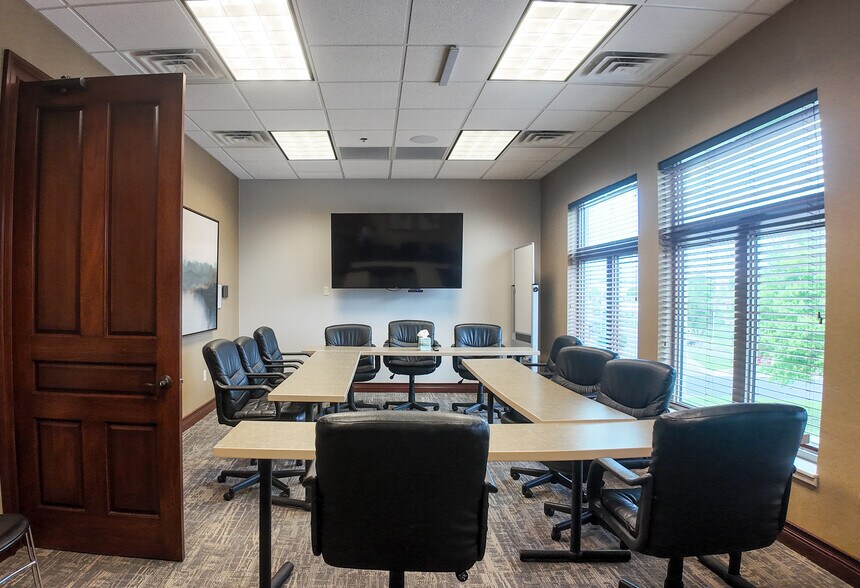 More Photos Of 5024-5032 S Bur Oak Pl, Sioux Falls Office For Lease
