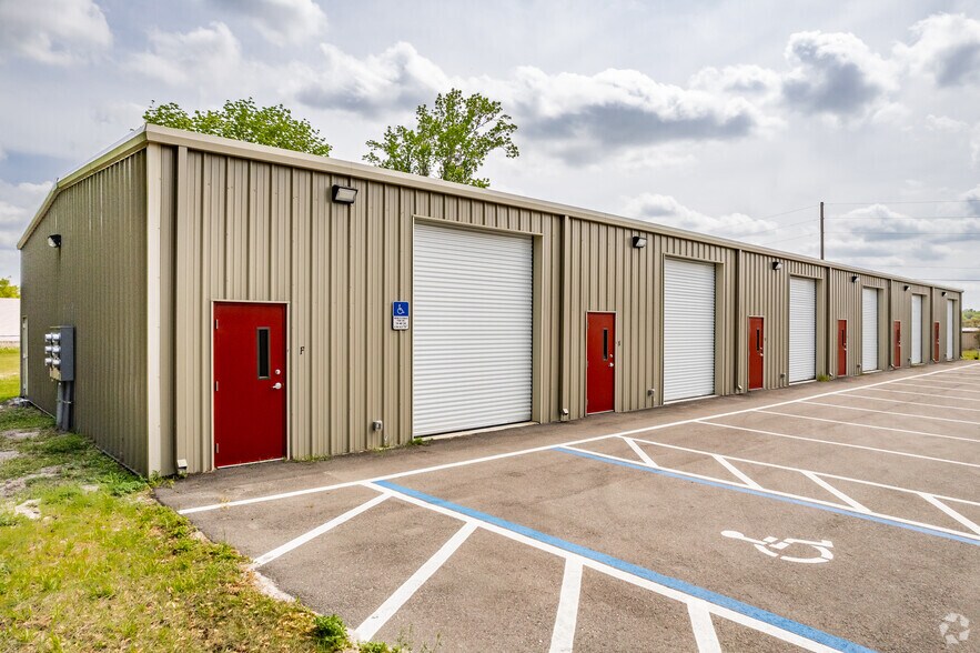 More Photos Of 4535 SE 100th Pl, Belleview Unknown For Lease