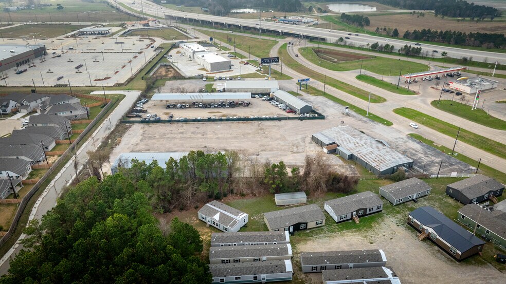 More Photos Of 27210 State Highway 249, Tomball Showroom For Lease