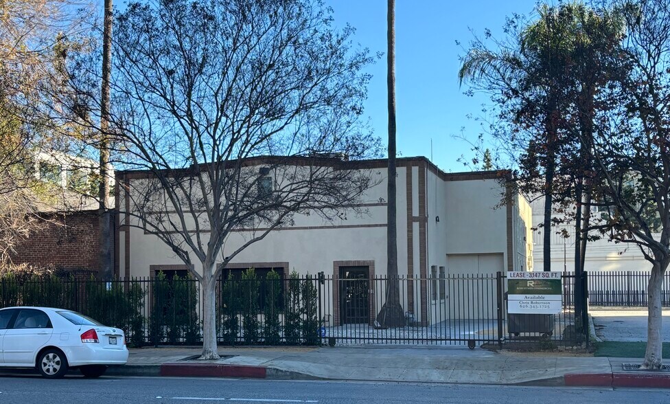 Primary Photo Of 182 S Raymond Ave, Pasadena Office For Lease