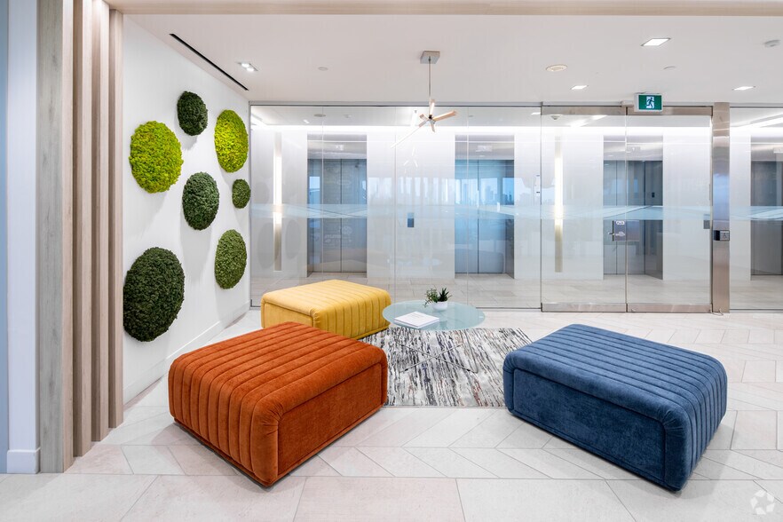 More Photos Of 1290 Central Pky W, Mississauga Office For Lease