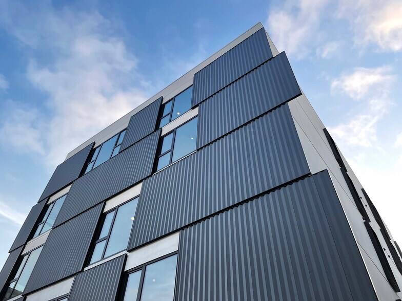 More Photos Of 285 Lucas Ave, Los Angeles Hotel For Sale