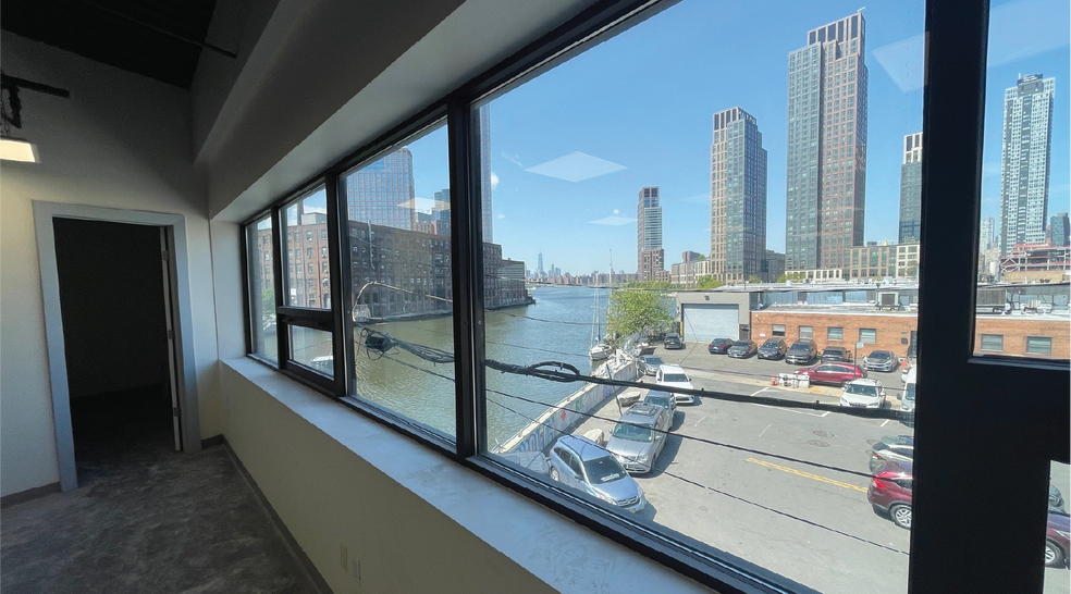 More Photos Of 53-21 Vernon Blvd, Long Island City Warehouse For Lease