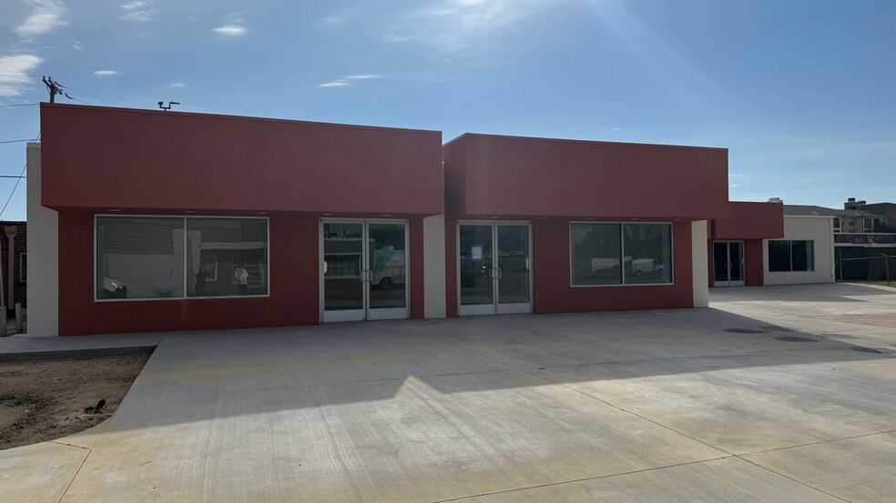 More Photos Of 2714 Bomar Ave, Dallas Restaurant For Lease