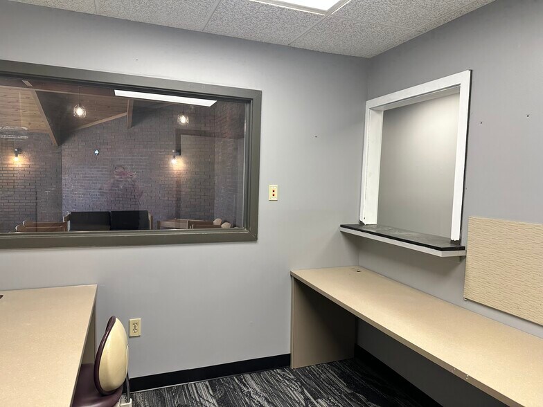 More Photos Of 101 S Schanck Ave, Pen Argyl Medical For Lease