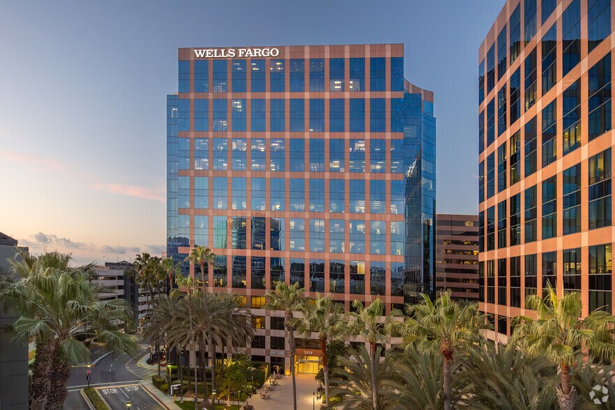 More Photos Of 2030 Main St, Irvine Coworking Space