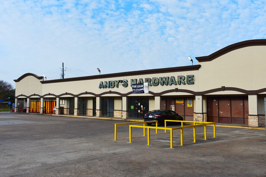 More Photos Of 12809 N Houston Rosslyn Rd, Houston General Retail For Lease
