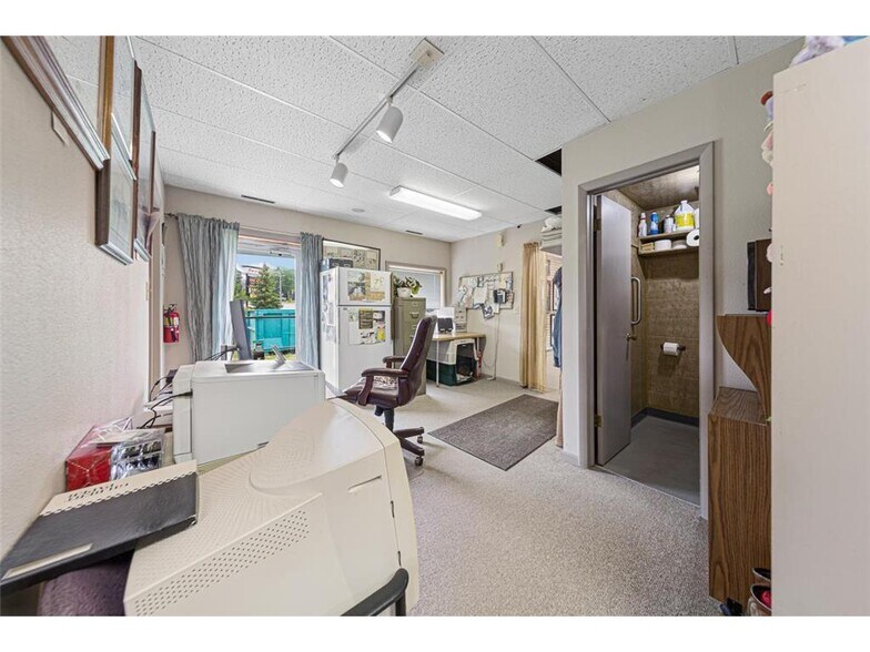 More Photos Of 206-208 Mineral Springs Rd, Owatonna Storefront Retail Office For Sale