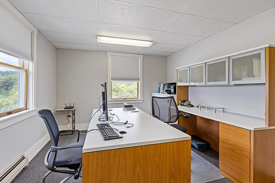 More Photos Of 323 State St, Augusta Office Residential For Sale