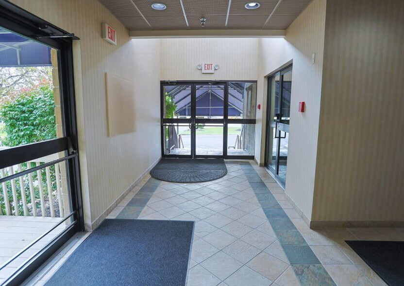 More Photos Of 633 Rt-211, Middletown Office For Sale