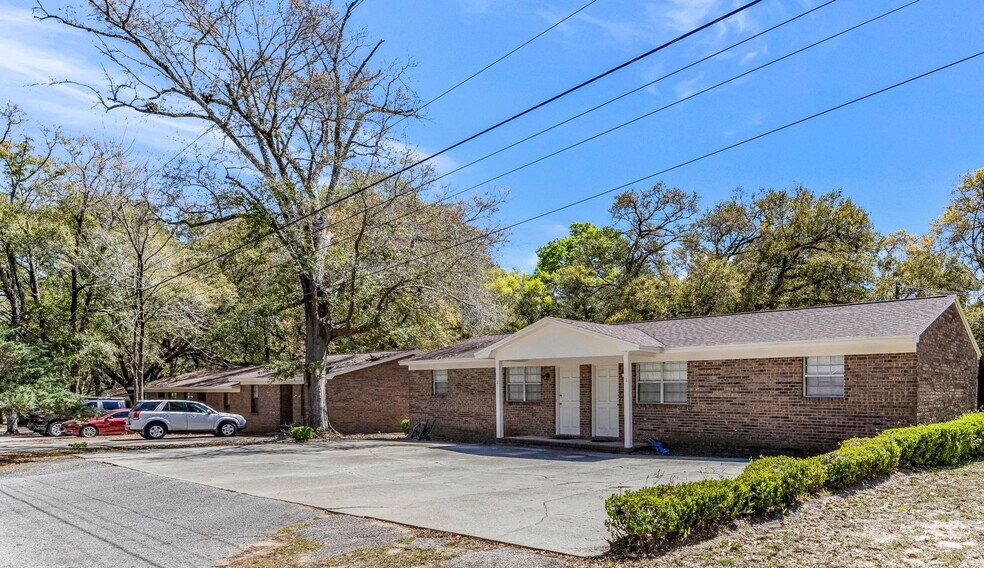 More Photos Of 8640 Jernigan Rd, Pensacola Apartments For Sale