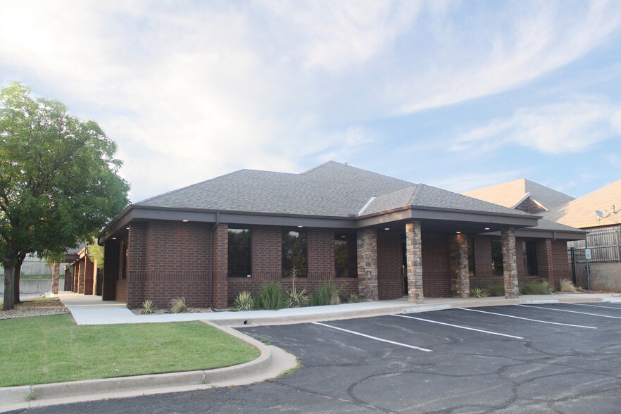 Primary Photo Of 4127 NW 122nd St, Oklahoma City Office For Lease