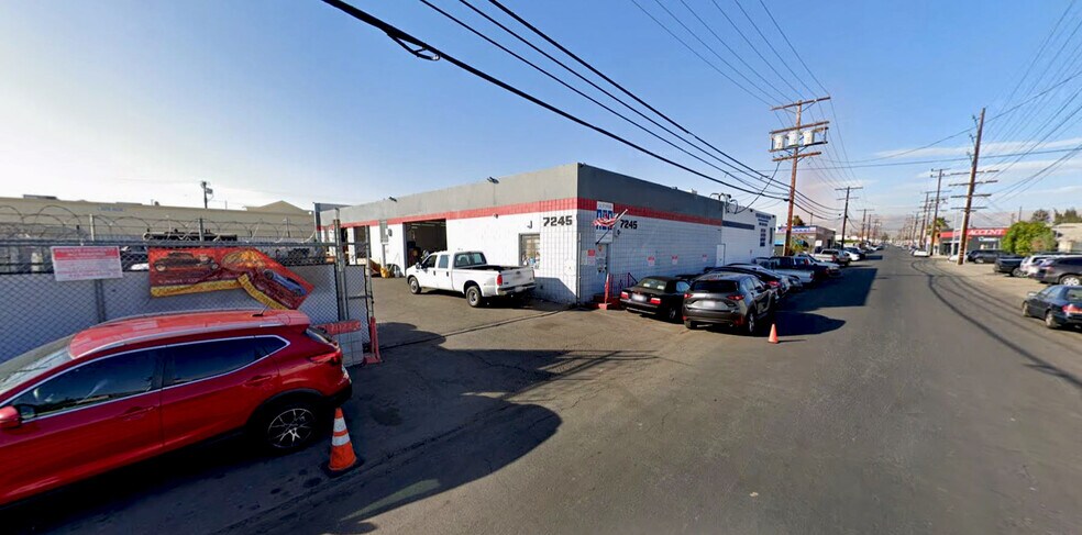 More Photos Of 7219-7251 Deering Ave, Canoga Park Auto Repair For Lease