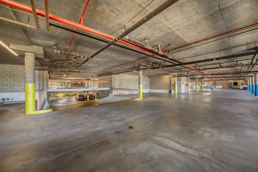 More Photos Of 5250 W El Segundo Blvd, Hawthorne Hotel For Sale