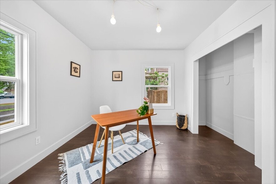 More Photos Of 3327 SE 50th Ave, Portland Office Residential For Sale