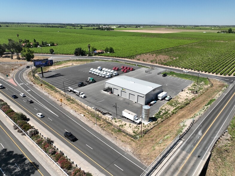 More Photos Of 22420 Highway 99, Acampo Truck Terminal For Lease