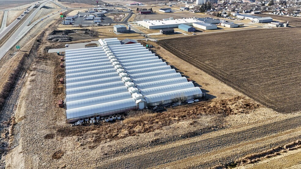 More Photos Of 1802 Industrial Park Dr, Ellsworth Industrial For Sale
