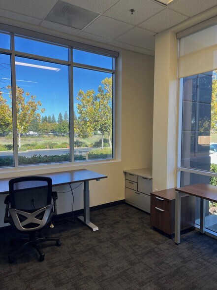 More Photos Of 5714-5728 Lonetree Blvd, Rocklin Flex For Lease