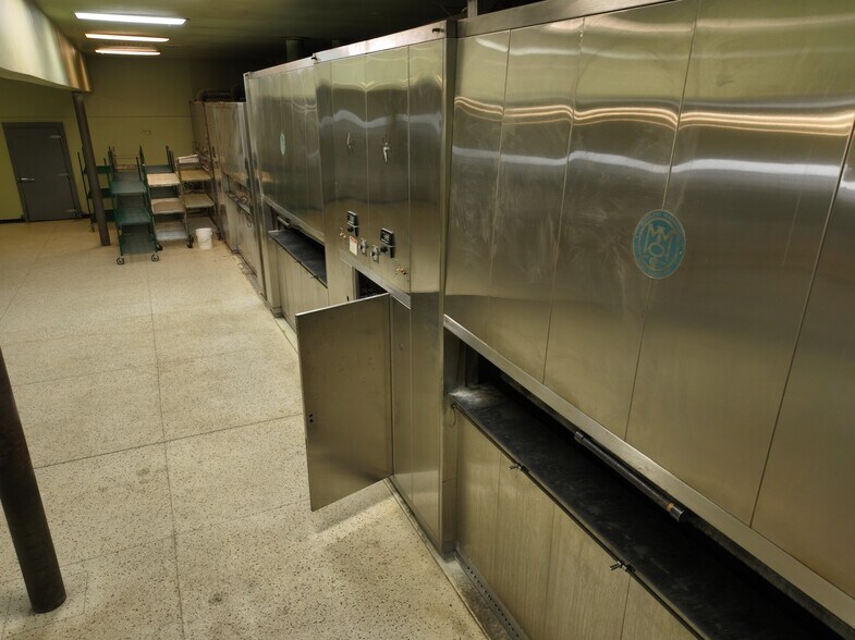 More Photos Of 1841 Fairview St, Houston Manufacturing For Sale