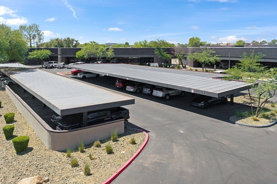 More Photos Of 14455 N Hayden Rd, Scottsdale Light Distribution For Sale