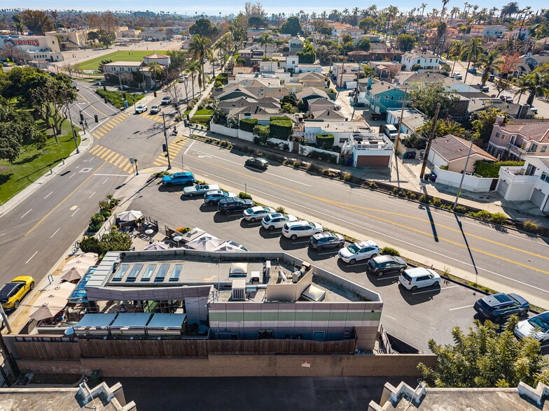 More Photos Of 335 Nieto Ave, Long Beach Restaurant For Sale