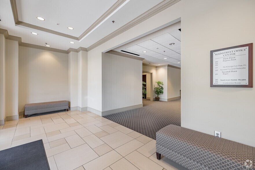 More Photos Of 320 W Lanier Ave, Fayetteville Coworking Space