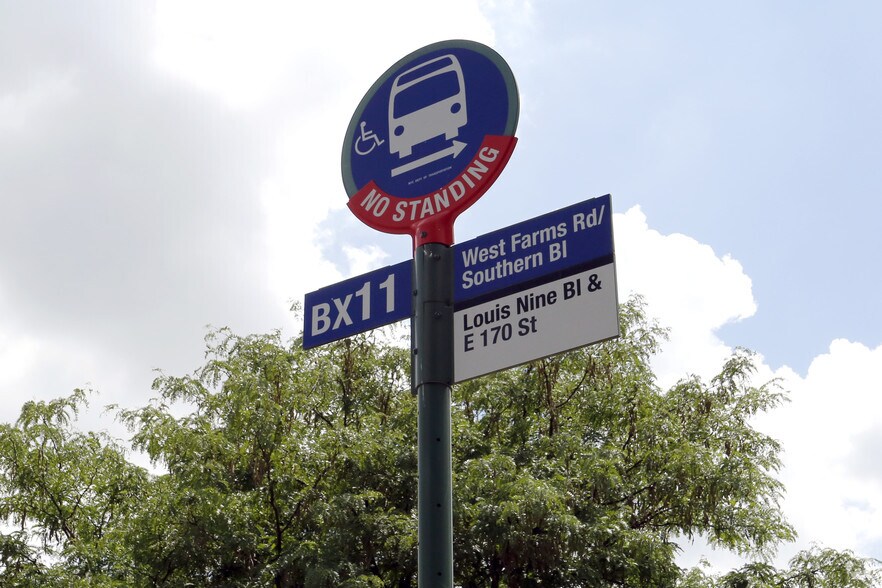 More Photos Of 1301 Southern Blvd, Bronx Office For Lease