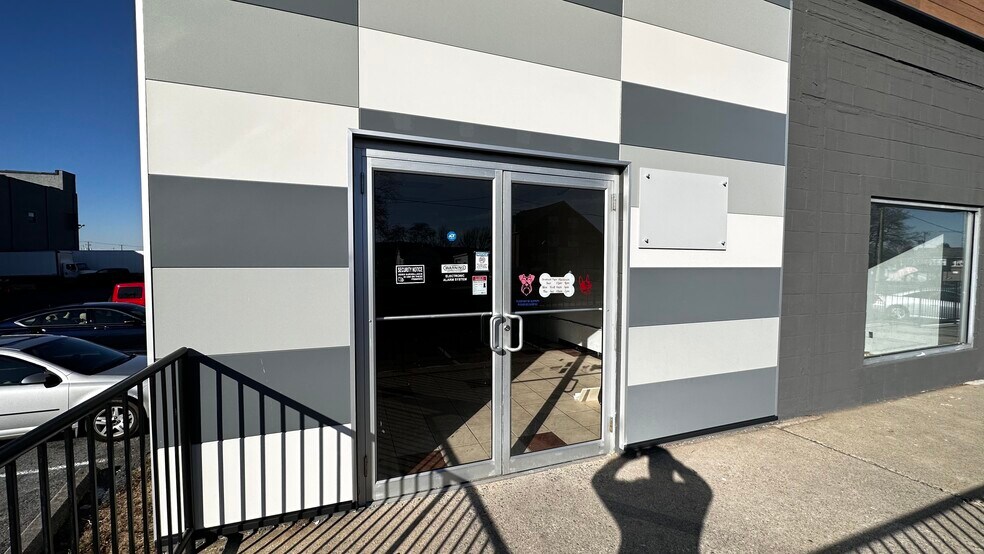More Photos Of 1727-1801 Union Blvd, Allentown Warehouse For Lease